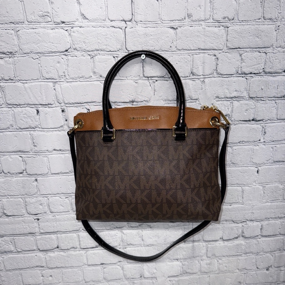 Michael Kors Aubrey Satchel - Picture 4 of 9